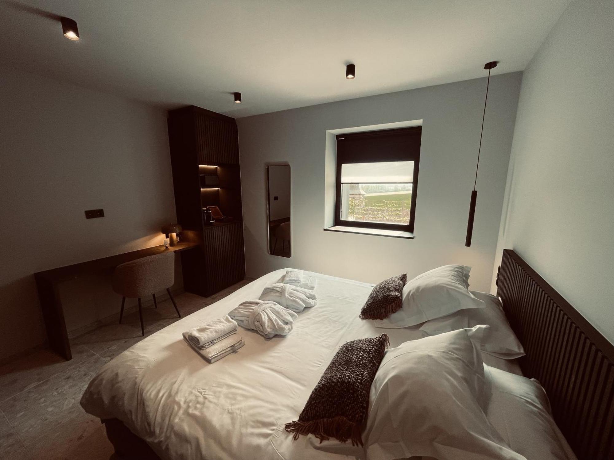Hotel Domaine Sur Les Sarts Ohey Esterno foto